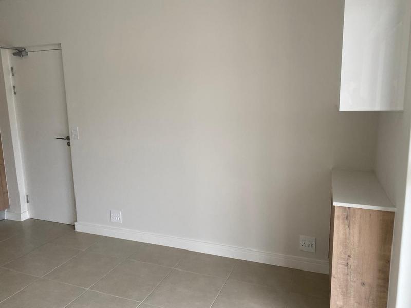 To Let 1 Bedroom Property for Rent in Richwood Western Cape